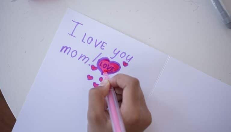 membiasakan anak menulis tangan